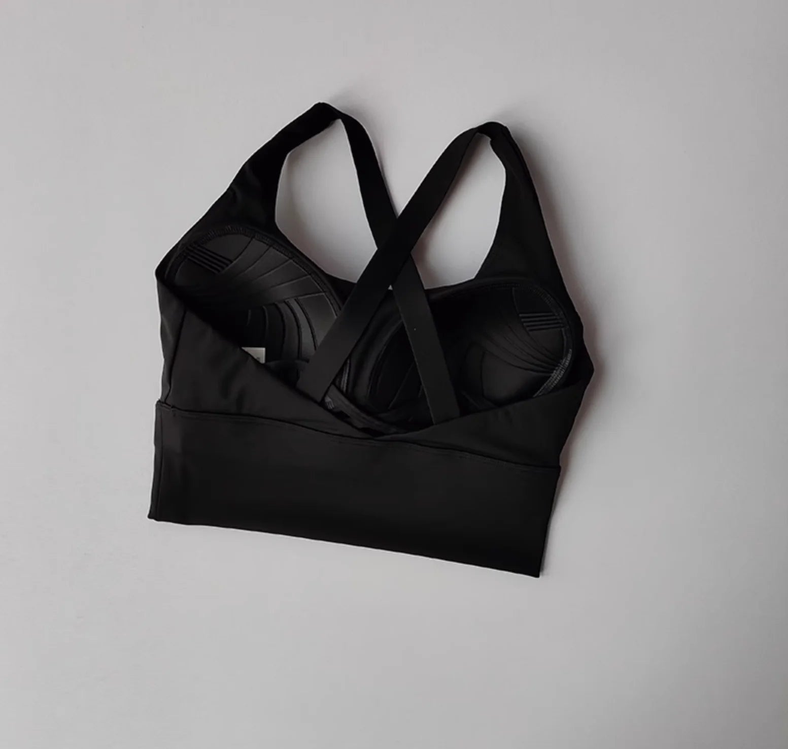 Luxencea™️ – Cross Back Support Sports Bra