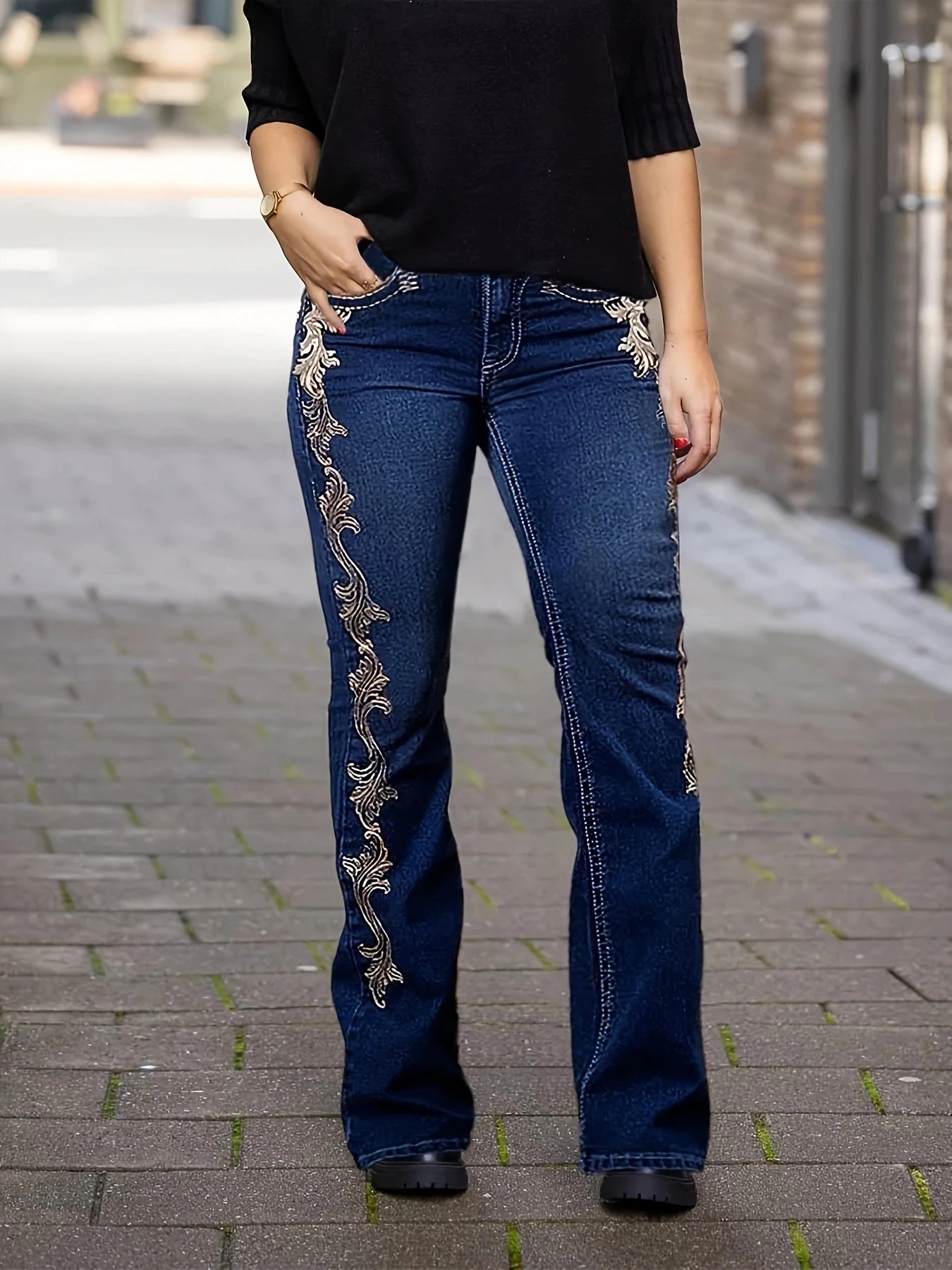 Luxencea™ Women’s Retro Flared Embroidered Denim Jeans